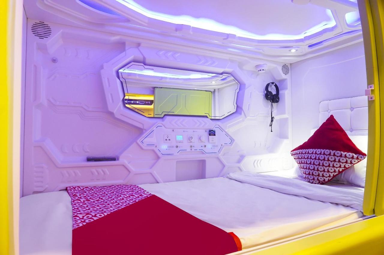 Super Oyo 91328 Fiducia Capsule Hotel จาการ์ตา ภายนอก รูปภาพ