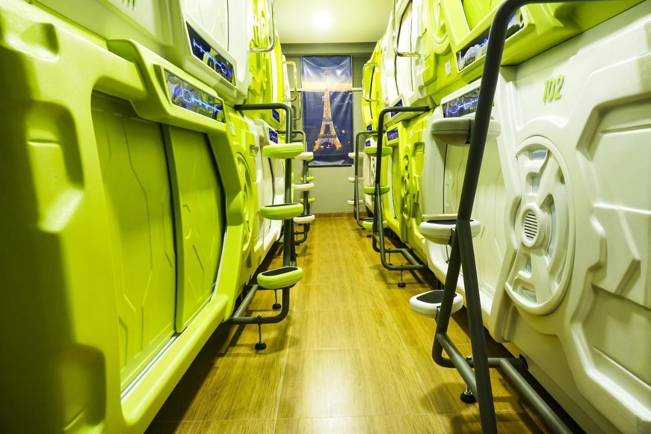 Super Oyo 91328 Fiducia Capsule Hotel จาการ์ตา ภายนอก รูปภาพ